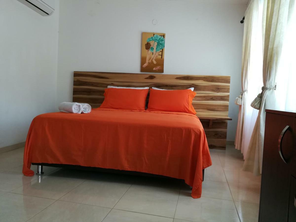 טגאנגה Casa Italia Guest House חדר תמונה